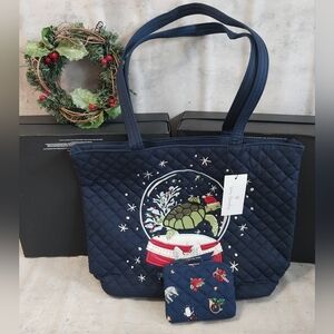 NWT Vera Bradley Small Vera Tote + pouch in “Santa Turtle” Christmas Quilted Bag